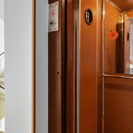 Mysa Modern Studio * Near Cismigiu Park * Netflix Bukarest Kültér fotó