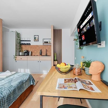 Mysa Modern Studio * Near Cismigiu Park * Netflix Bukarest Kültér fotó